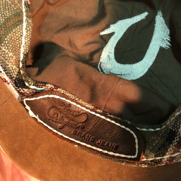 True Religion 
Newsboy Hat (limited edition, rare) - Picture 11 of 17